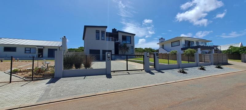 4 Bedroom Property for Sale in Jongensfontein Western Cape